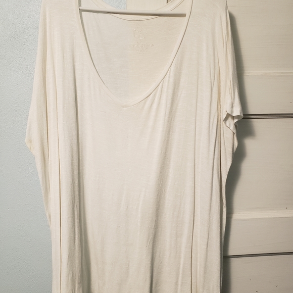 Shirt - Picture 1 of 3